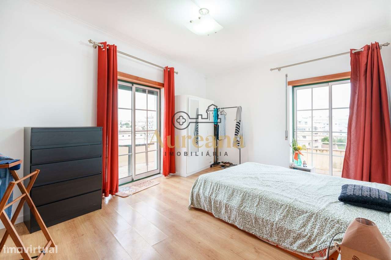 Apartamento T2 com Terraço _ Fátima-4