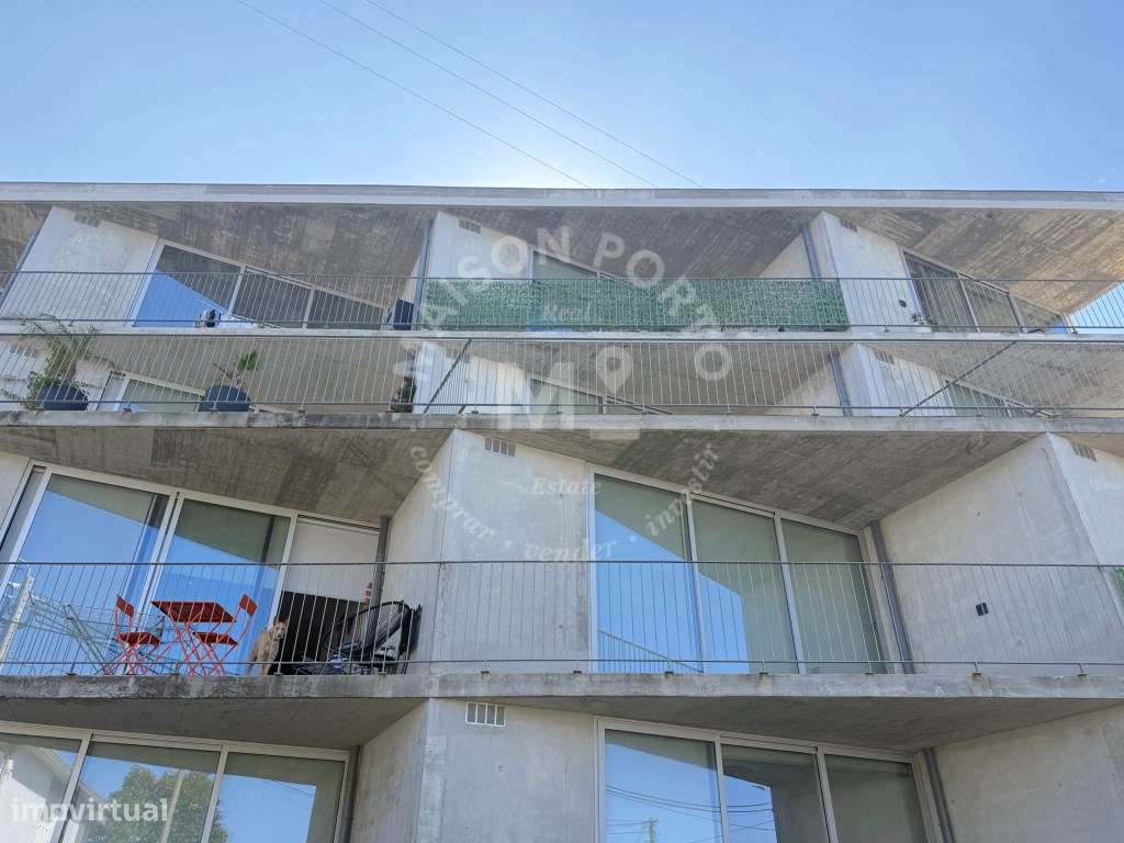 Apartamento T1 com Varanda, Vista Mar e Lugar de Estacionamento em ...-31