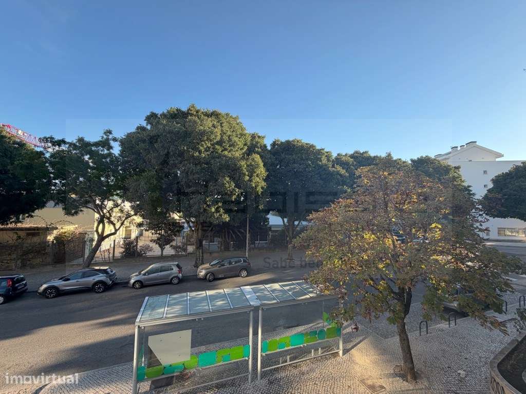 T2 nos Jardins do Buzano com Excelente Varanda e Vista Desafogada-22