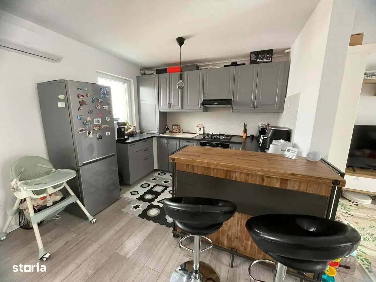 2 camere terasa - finalizat mobilat gata de mutare - Imagine principală: 2/15