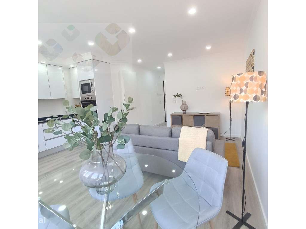 BENFICA (T3) - RUA CAROLINA MACHAELLIS-13