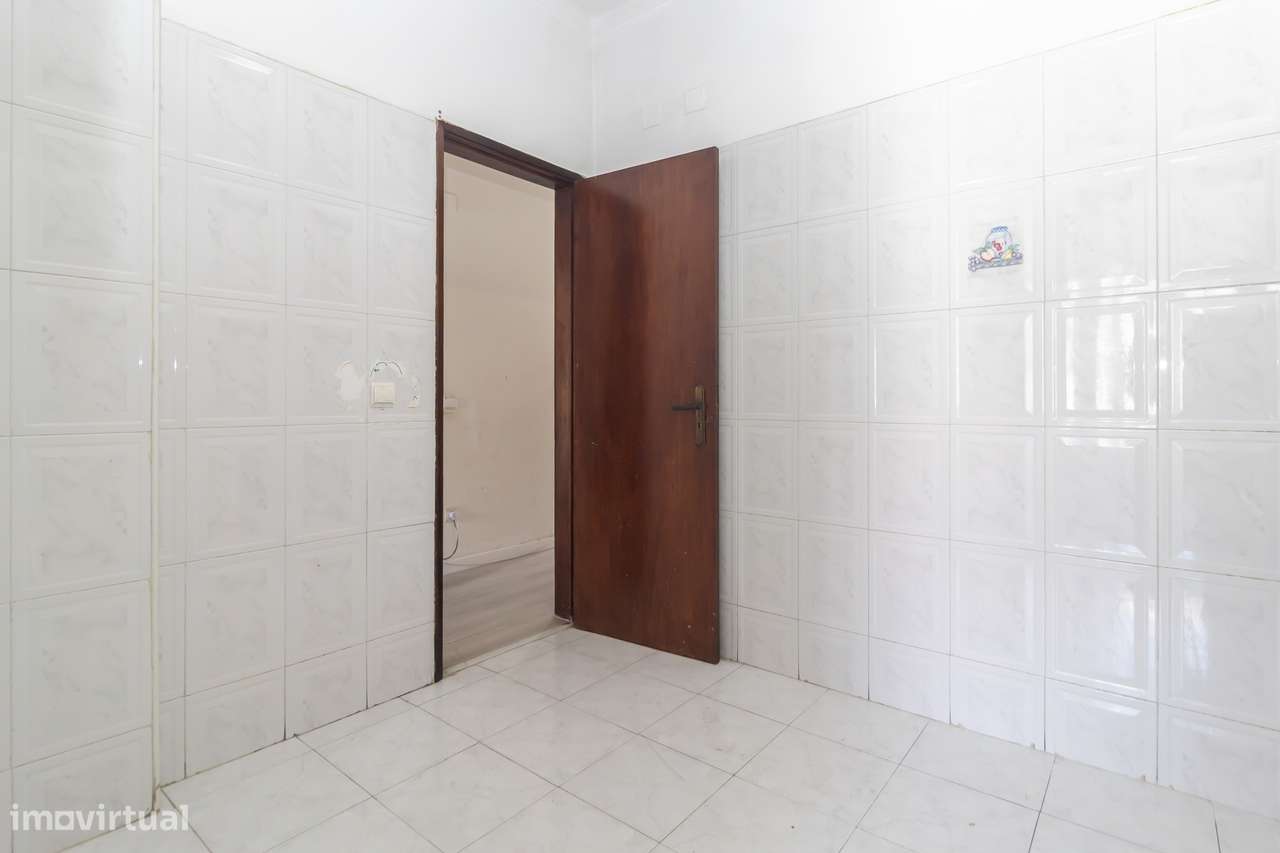 Apartamento de 4 assoalhadas na Amora-5