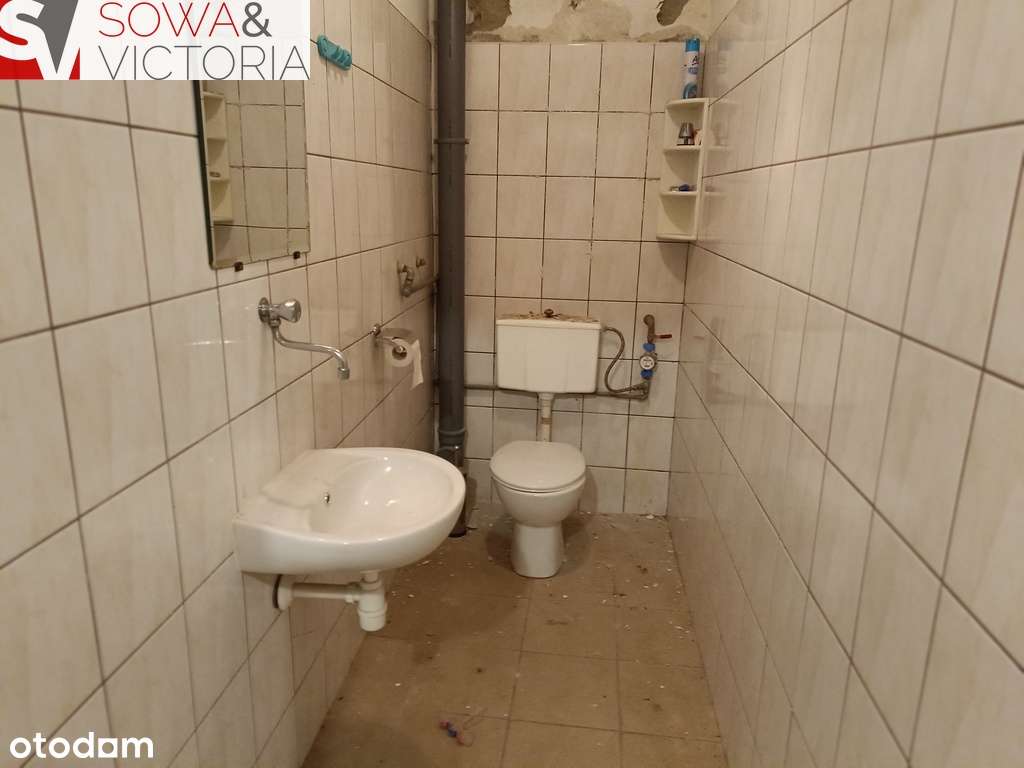 Nieduże mieszkanie do kapitalnego remontu-5