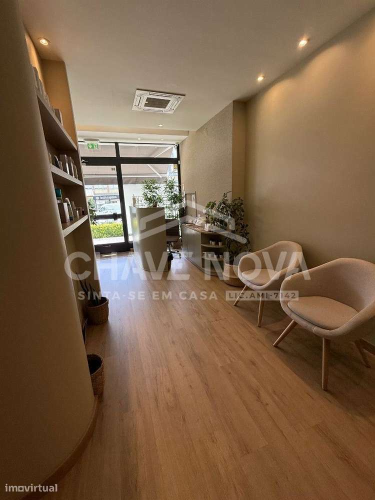 Clínica para trespasse, à Av. da Boavista, Porto - Grande imagem: 3/16