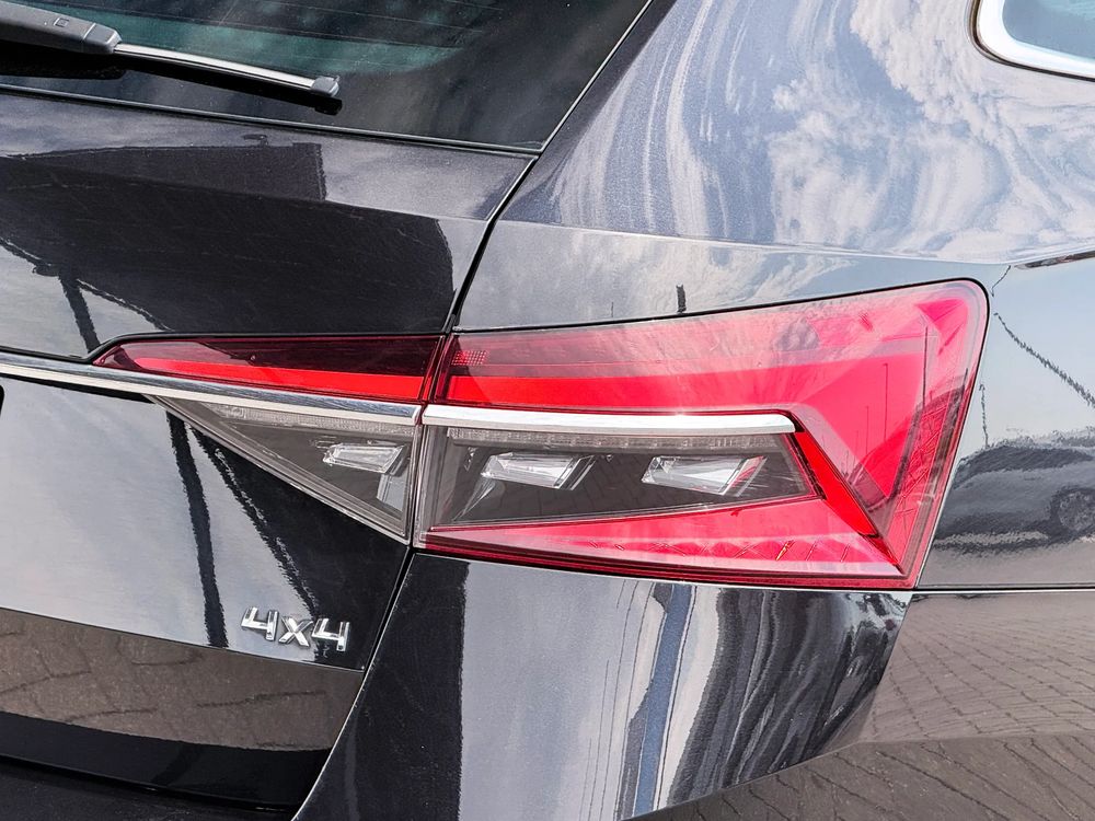 Skoda Superb 2.0 TDI Scr 4X4 Style DSG 2019 — zdjęcie 6