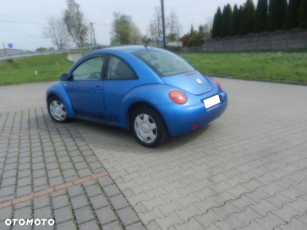 Volkswagen New Beetle 2.0 - 6