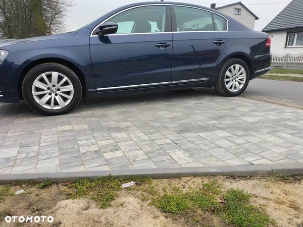 Volkswagen Passat Variant 1.6 TDI BlueMotion - 8