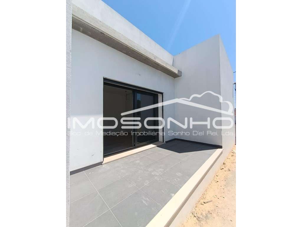Moradia T3 Nova | Design Moderno | Eficiência A+ | Jardim, Garagem ...-14