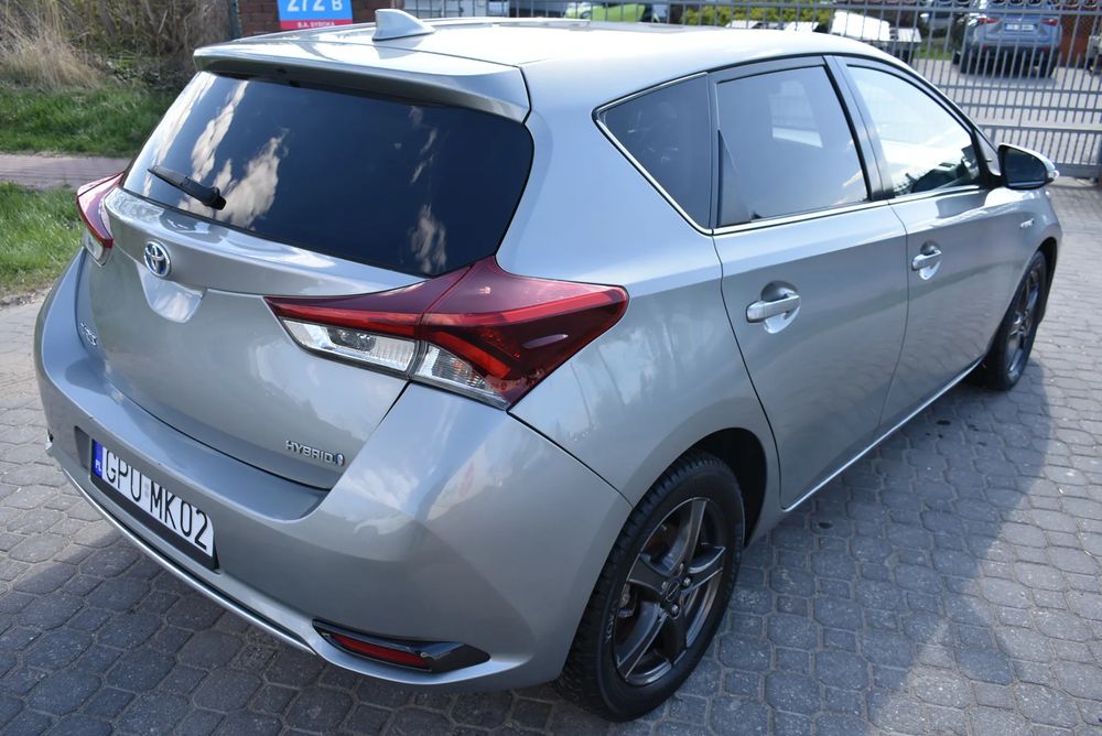 Toyota Auris II 1.8 HSD Luna 2016