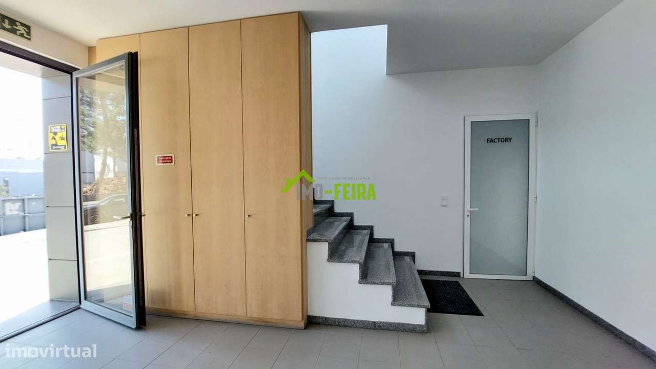 Pavilhão industrial , Fiães-29