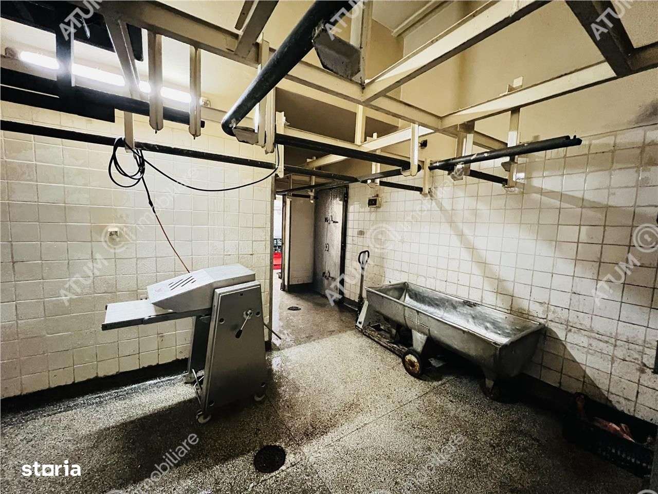 Spatiu comercial de 380 mp utili si teren 683 mp zona Terezian Sibiu - Imagine principală: 4/10