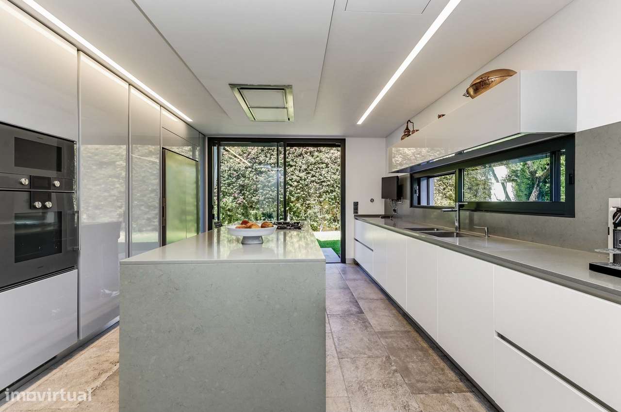 Moradia T5 de Luxo no Estoril — Exclusividade, Conforto e Estilo de Vi-41