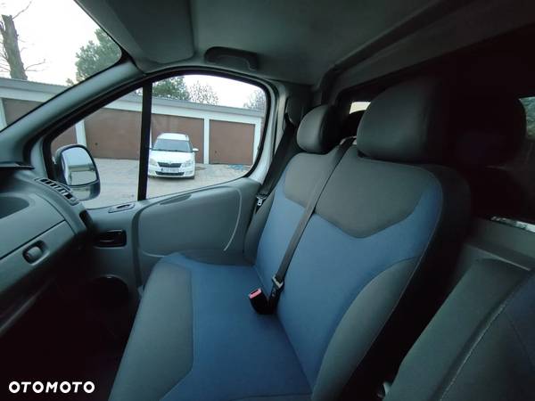 Renault Trafic - 10