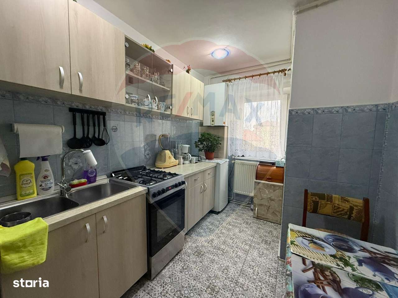 Apartament cu 3 camere de vânzare în zona Valea Aurie-4