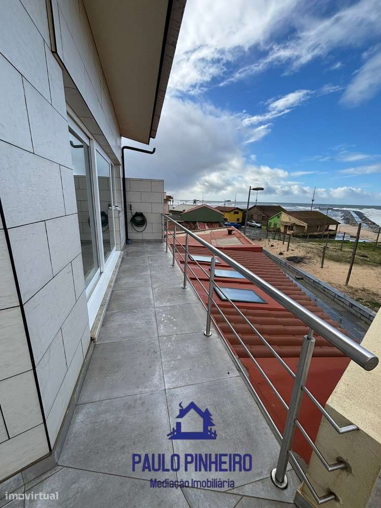 T2 em Angeiras, Lavra – Primeira Linha de Mar-30