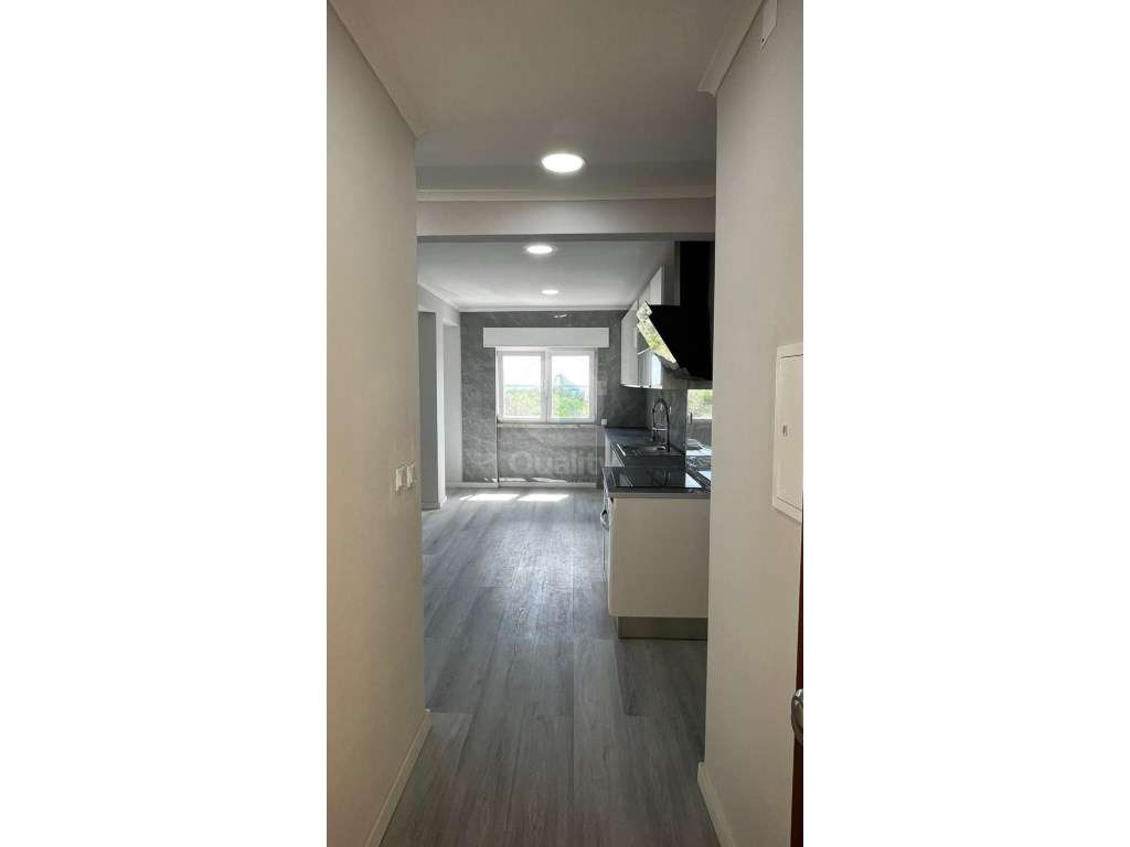 T2 Remodelado | São Sebastião - Setúbal-12