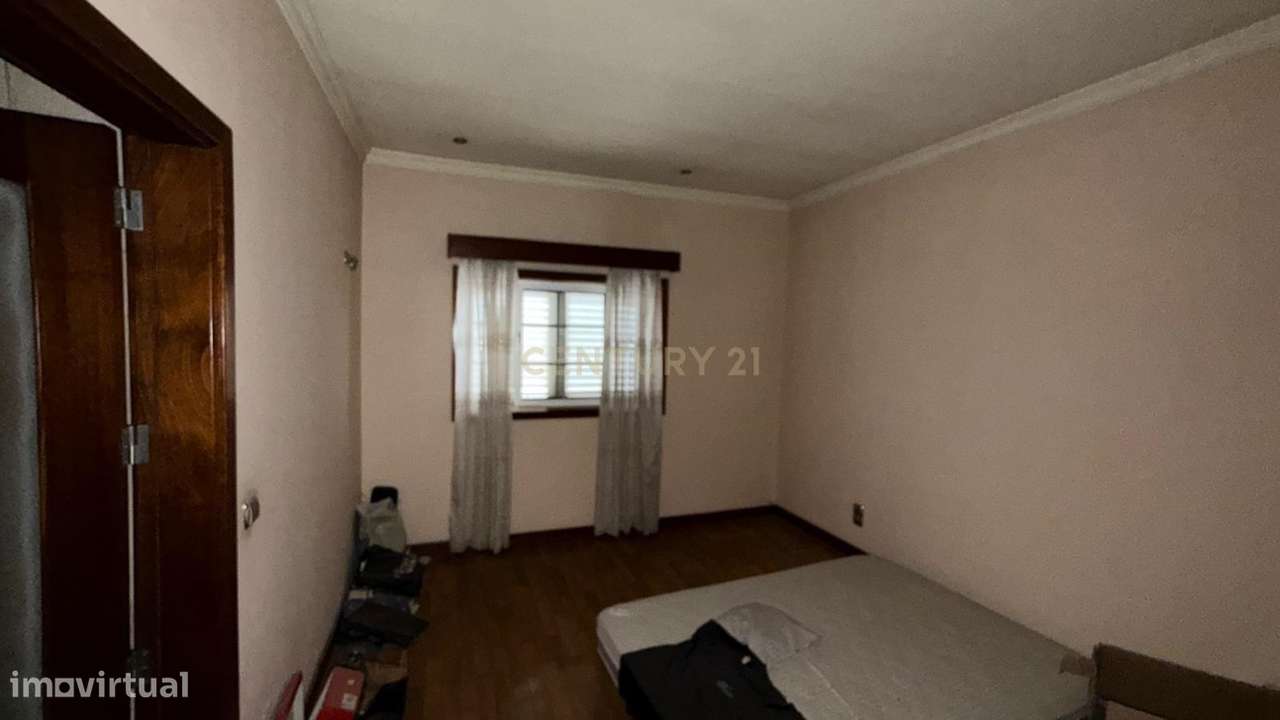 Moradia V4 Alpendorada, Várzea e Torrão – Marco de Canaveses-16