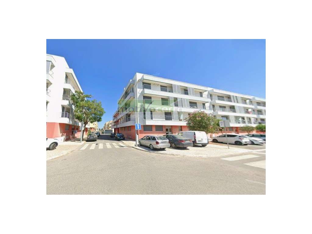 T2 em Alhos Vedros, Moita com Arrecadação. Excelente Oportunidade - Grande imagem: 3/4