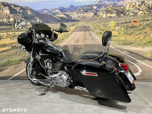 Harley-Davidson Touring Street Glide - 5