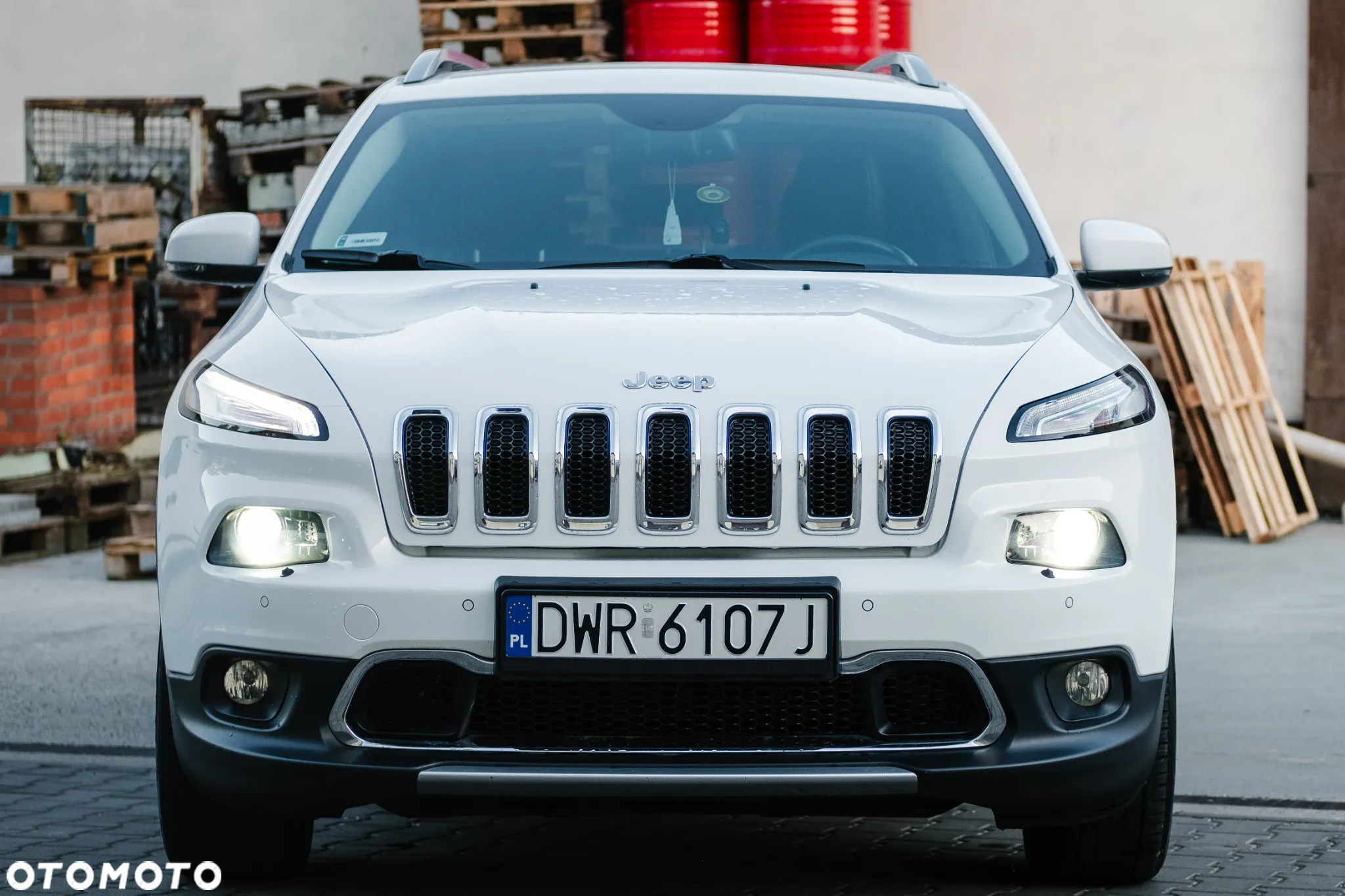 Jeep Cherokee - 8