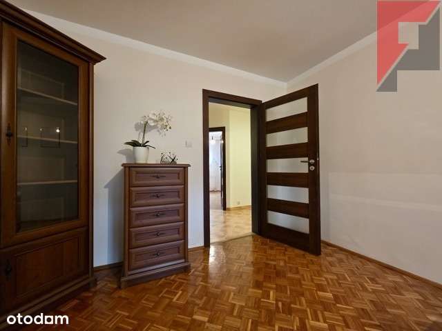 zadbane 3 pok mieszkanie na 1 piętrze-1