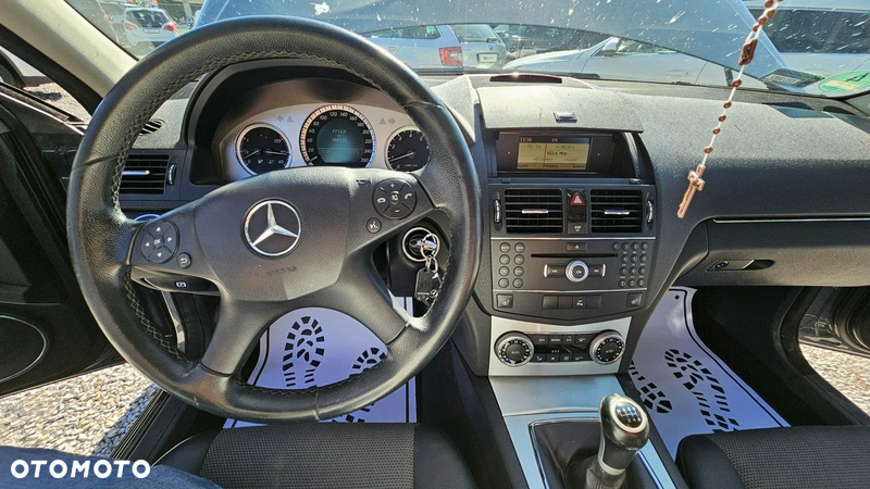 Mercedes-Benz Klasa C - 25