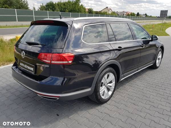 Volkswagen Passat Alltrack 2.0 TSI BMT 4Mot DSG - 32