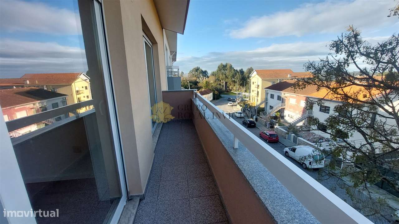 Apartamento  T3 totalmente remodelado  - Aguas Santas-21