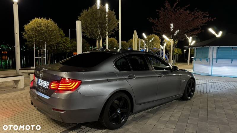 BMW Seria 5 520d Luxury Line - 29