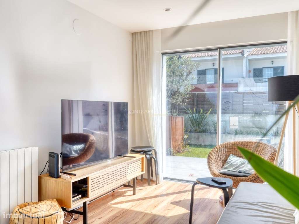 Moradia T5 Remodelada com Painéis Fotovoltaicos - Monte Santos, Sintra-9