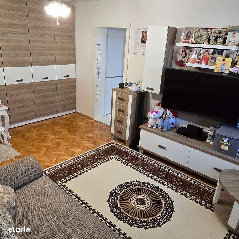 Apartament de vanzare 3 camere ,Manastur-2