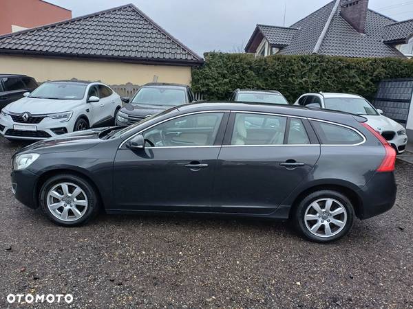 Volvo V60 T4 Momentum - 3