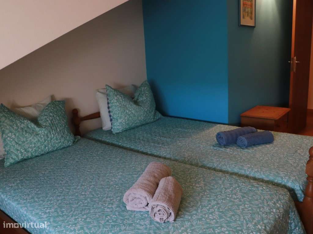 Apartamento T1+2 Duplex, em condomínio fechado, a 2 minutos da praia-24