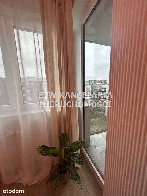 Wygodne 2 pokoje, balkon, garaż, komórka-6