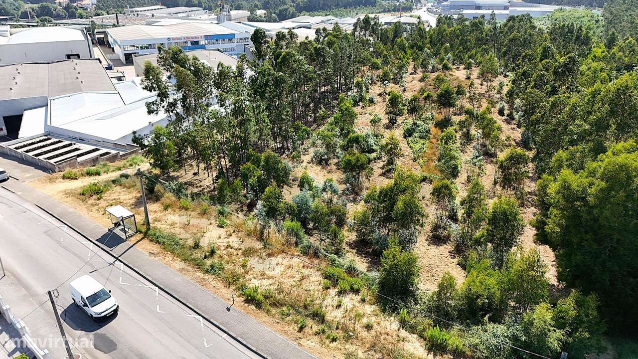 Terreno para Atividades Económicas – Oportunidade em Santa Maria da Fe - Grande imagem: 2/9