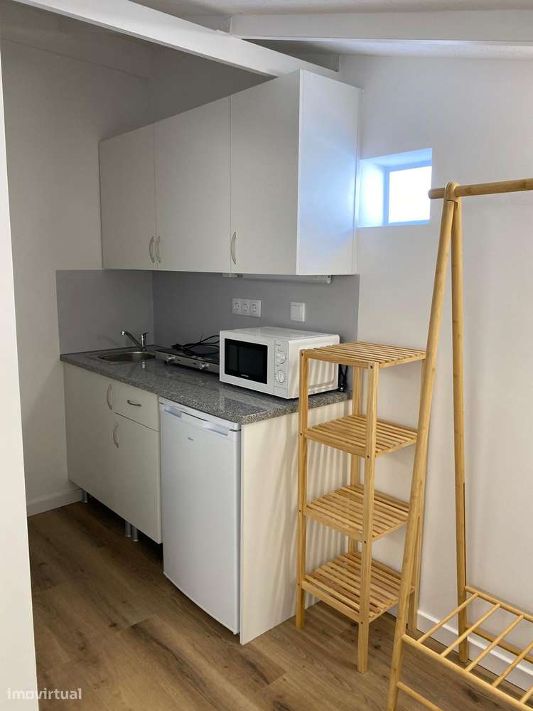 Excelente Prédio remodelado junto à Praça do Comercio-18