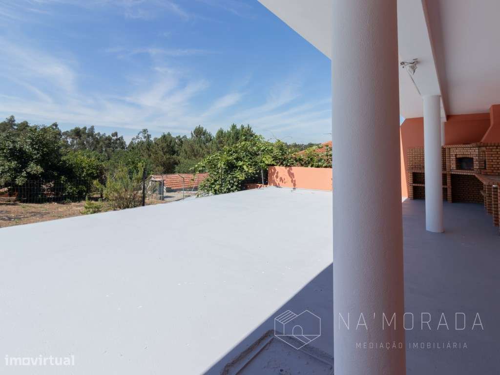 MORADIA UNIFAMILIAR T3+1 COM JARDIM EM CANEDO-22