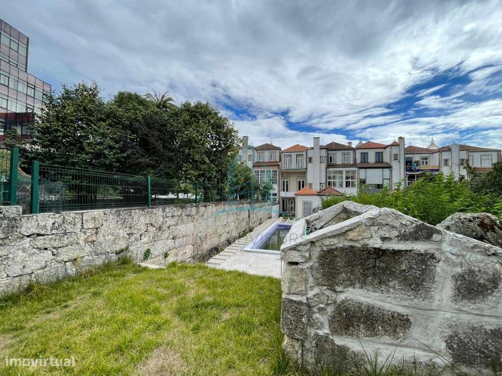 Formidável Moradia de traça Tradicional Portuense-10