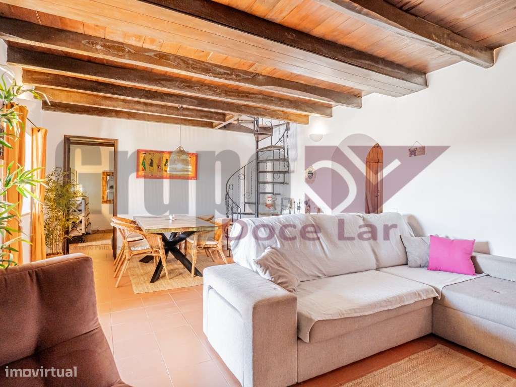 Moradia Isolada T3 com Piscina em Sesimbra-18