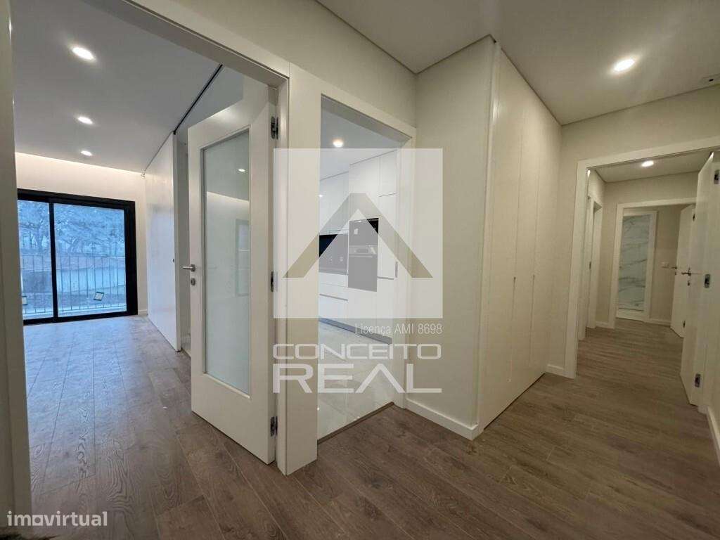 Apartamento T2 | Condomínio Fechado | Águas Santas - Grande imagem: 2/18