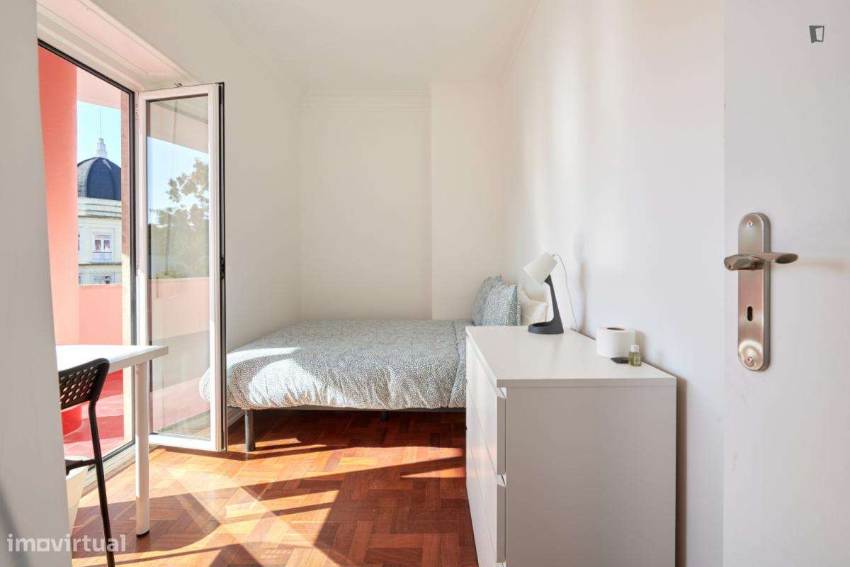 Quarto - localizado em Entrecampos Lisbon - Grande imagem: 2/25
