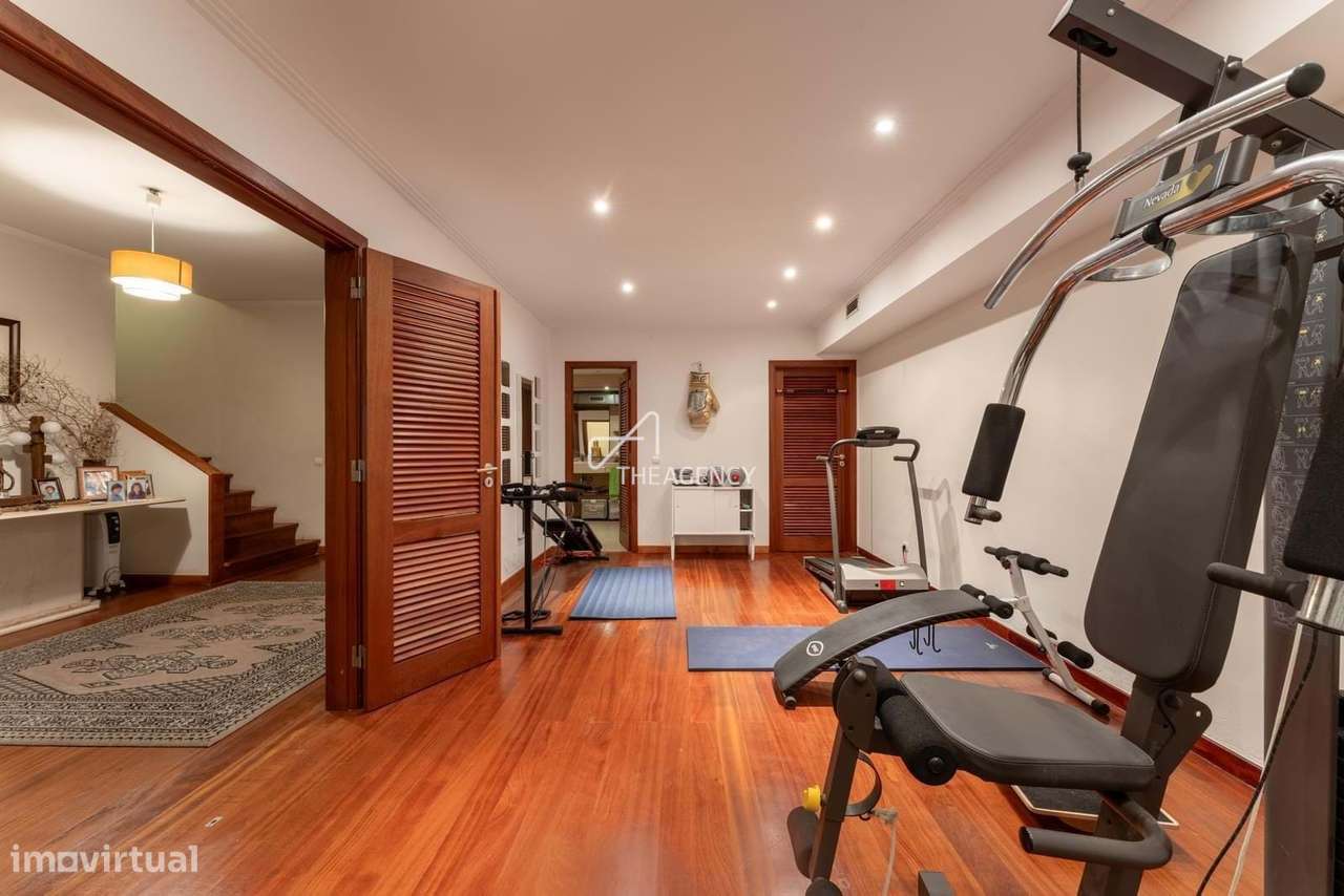 Villa de Luxo T6 com Piscina na Costa da Guia, Cascais-12