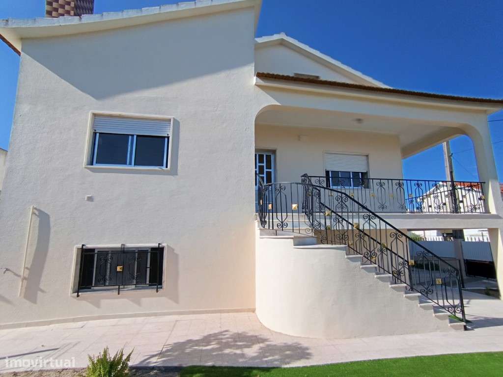 Moradia Geminada T3 Na Quinta Do Conde
