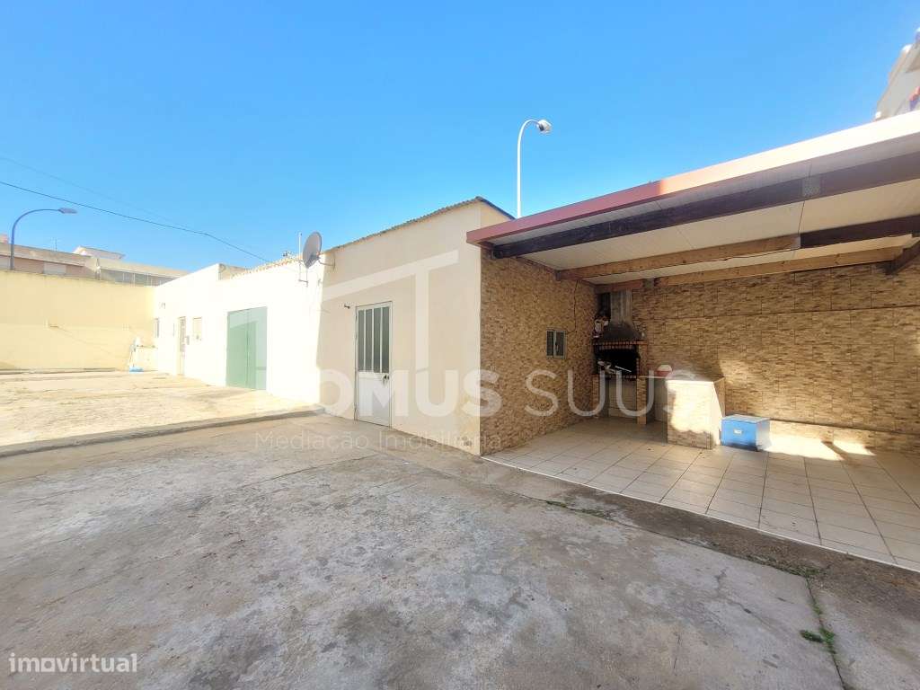 Imóvel com potencial para construção de edifício habitacional em lo... - Grande imagem: 2/9