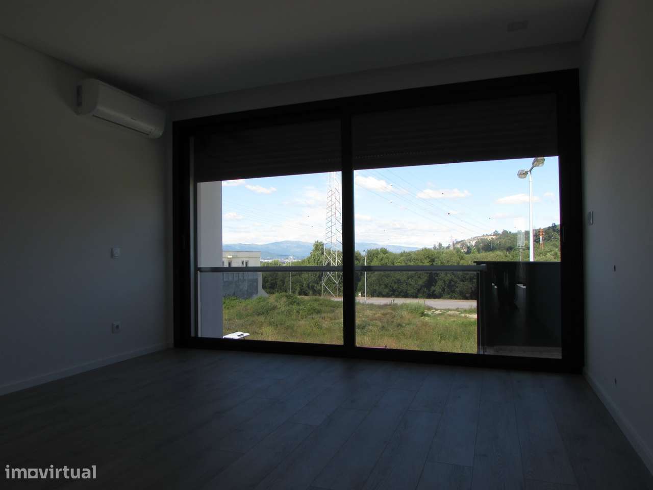 Moradia Gaveto, T3 ou T4.-11