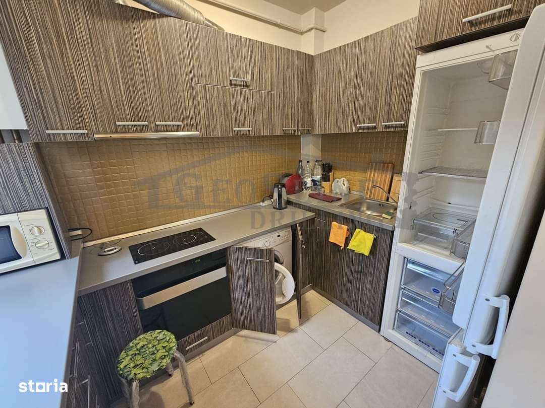Vânzare Apartament 2 camere decomandate Calea Baciului zona Petrom-5