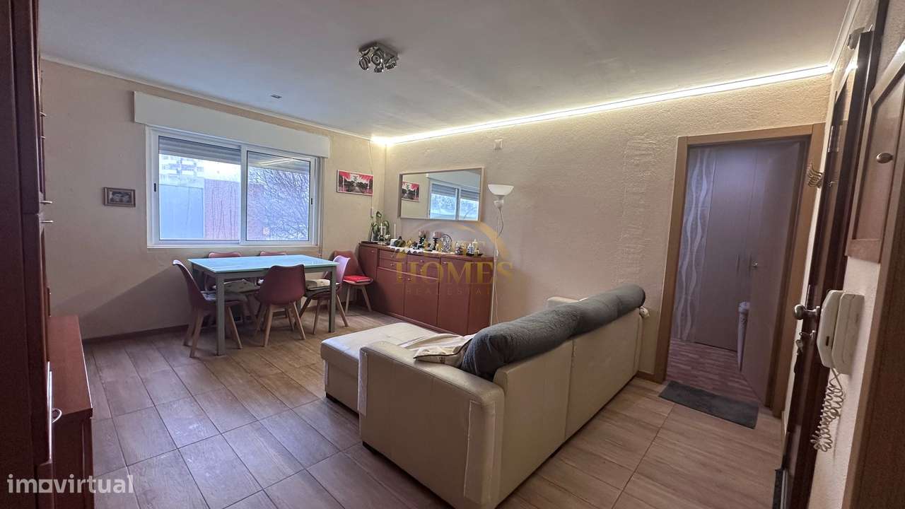 Apartamento T1, atualmente transformado em T1+1, Damaia (Amadora).-6