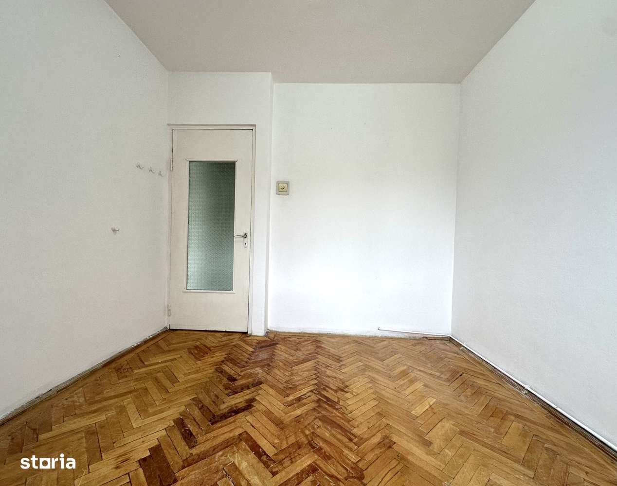 Apartament 3 camere de vânzare – zona Florilor, Str. Mimozei-7