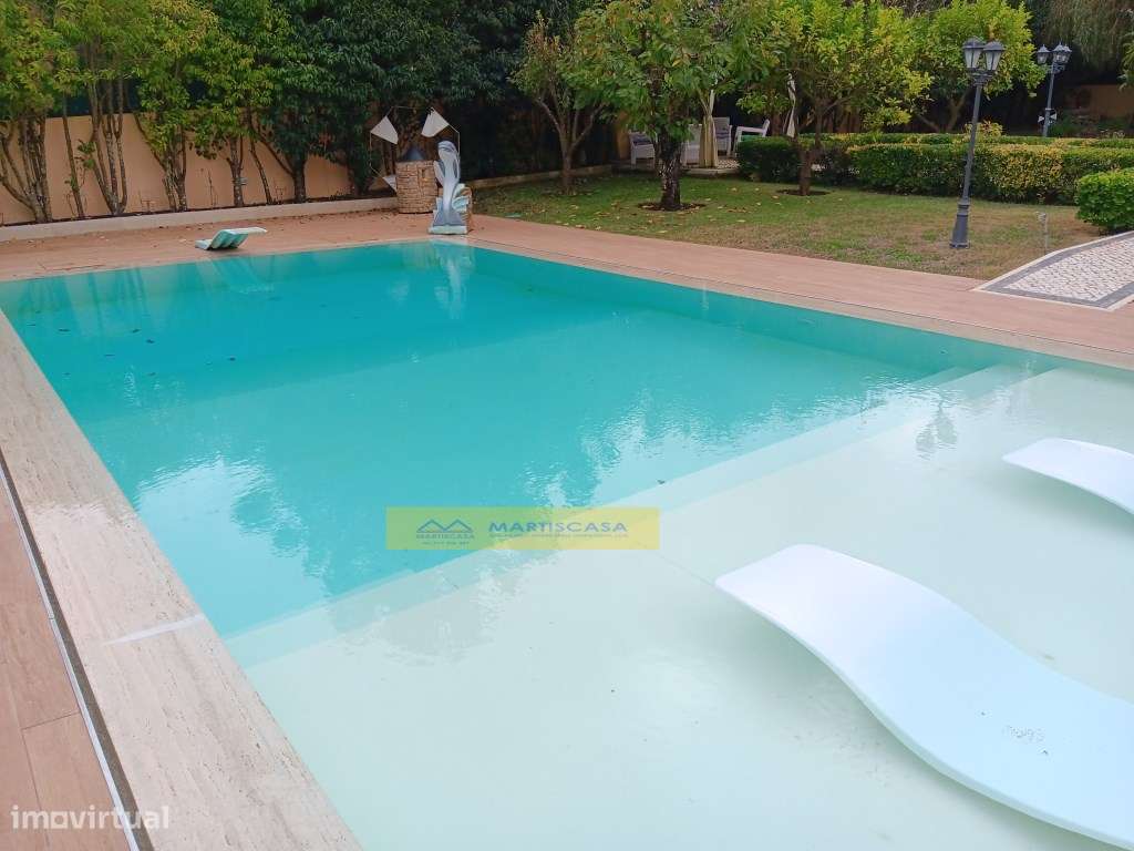 MORADIA DE LUXO V3 COM PISCINA e QUINTA- TERRUGEM-40