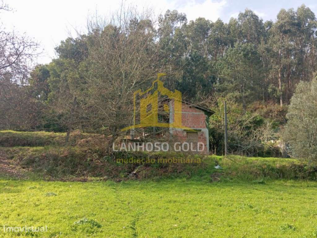 Terreno com 4.100m² | Excelente Potencial de Construção-8